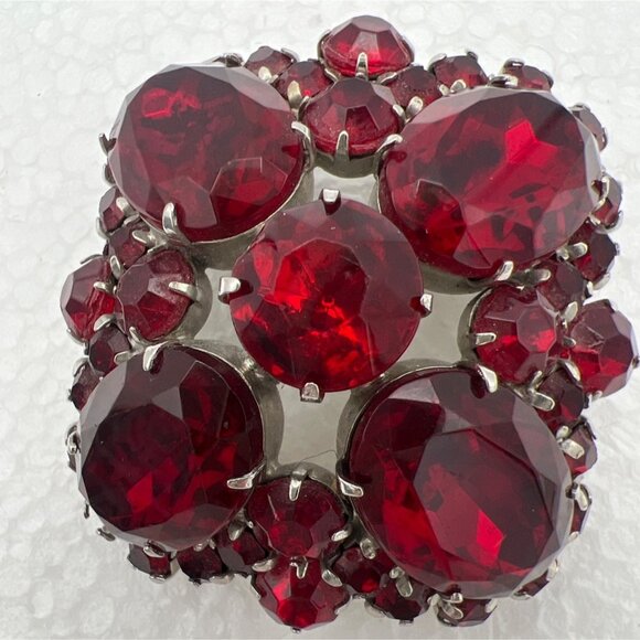 Vintage Red Rhinestone Brooch Pin Domed Prong Set Silver Tone Statement Runway - Picture 11 of 15